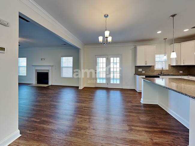 Foto del edificio - 564 Whitebark Ln