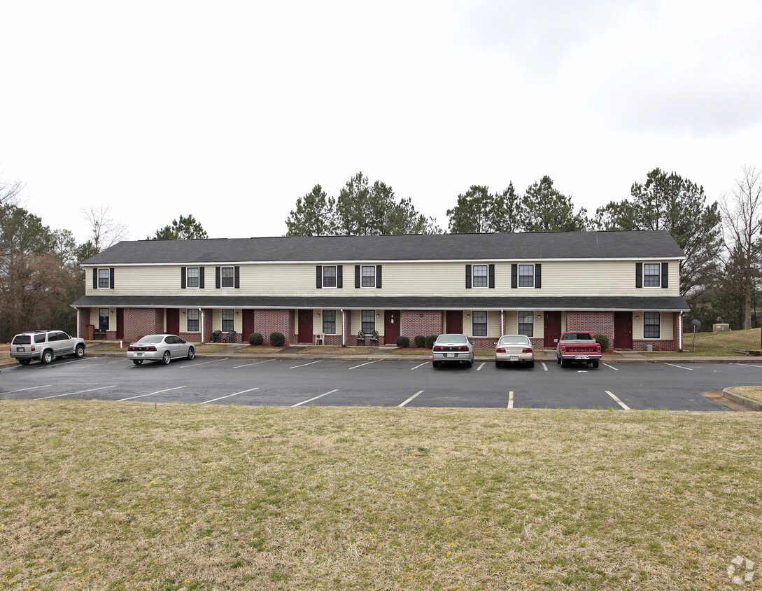 Primary Photo - Eagle Cliff Apartments