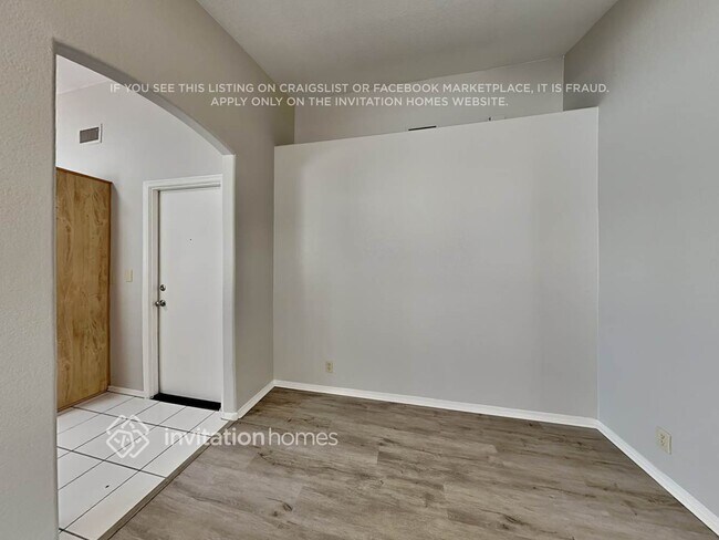 Foto del edificio - 11028 N 59th Dr
