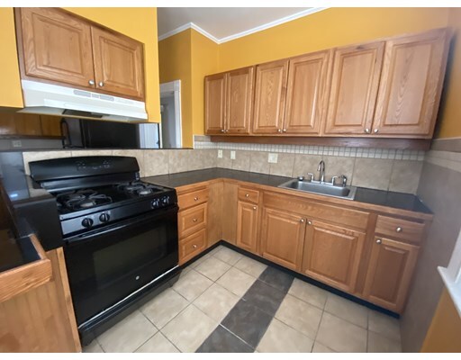 Building Photo - 51 Shurtleff St