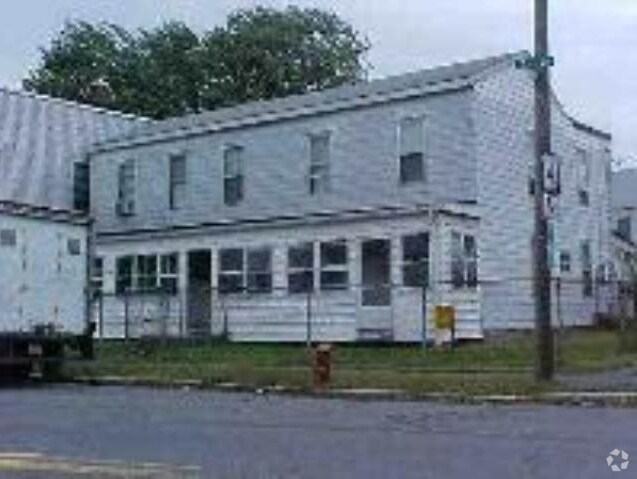 Building Photo - 250 3rd Ave