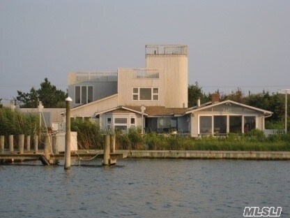 Primary Photo - 206 Dune Rd