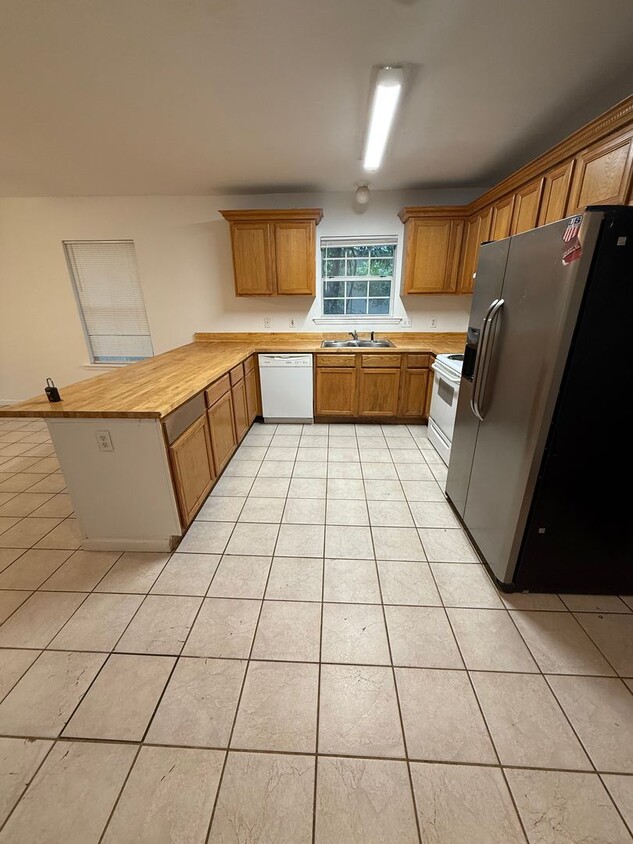Photo - 519 W. 6th Avenue
