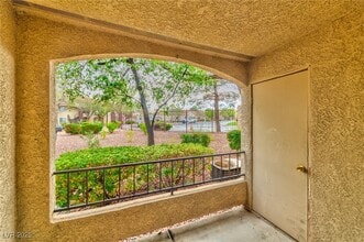 Building Photo - 7885 W Flamingo Rd