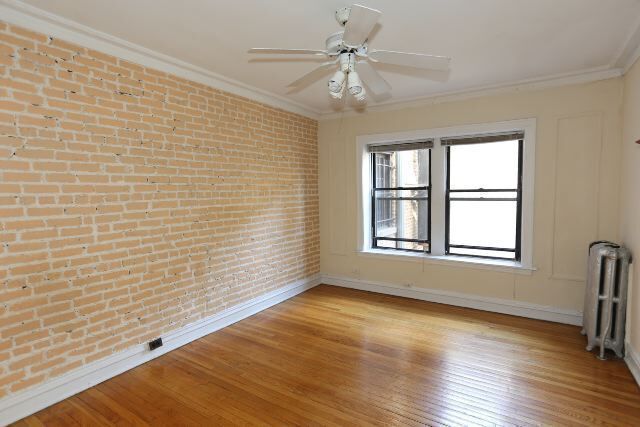 Foto del edificio - 1023 N Dearborn St