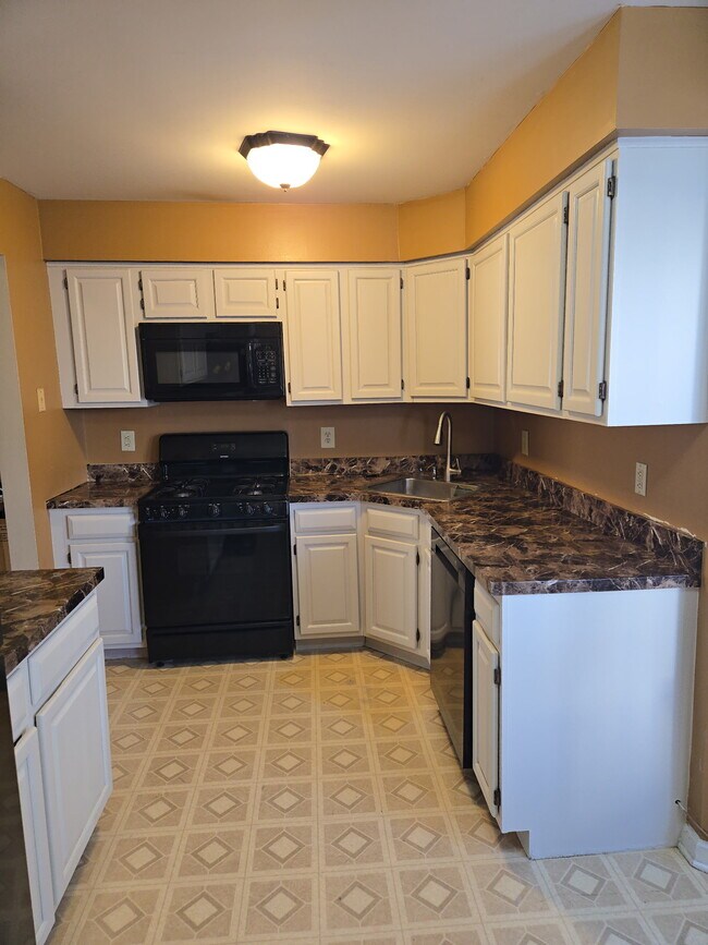 Foto del edificio - 1301 Sabrina Ln