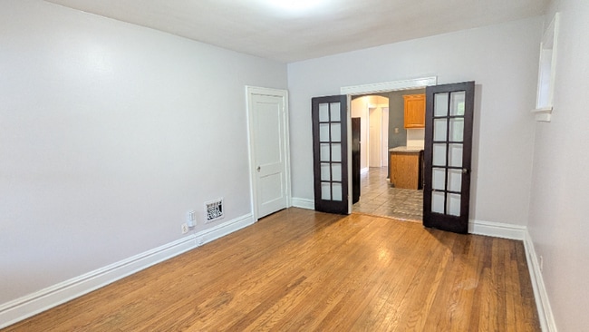 Building Photo - 5044 Mardel Ave