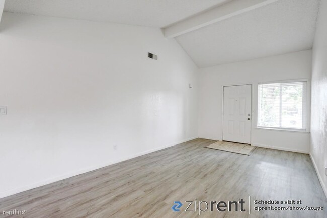 Foto del edificio - 2 br, 1 bath House - 7665 Par Pkwy, Sacram...