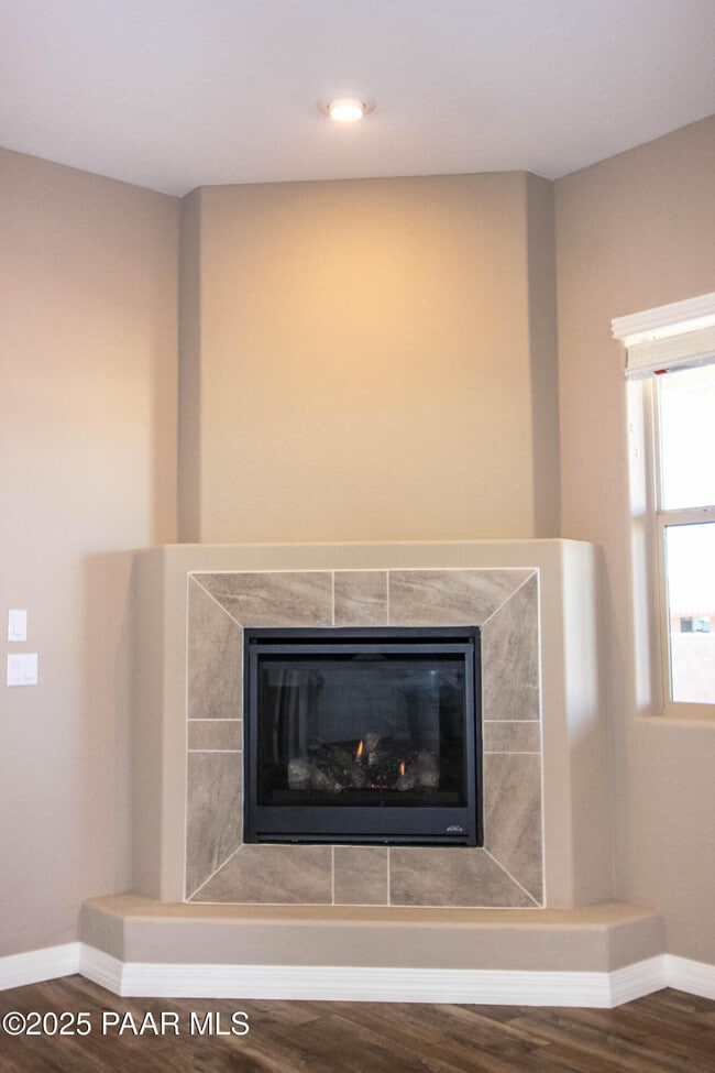 Building Photo - 6166 E Buxton Trl