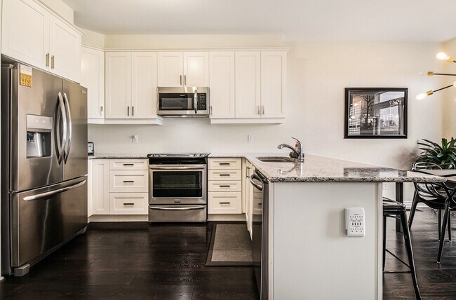 Building Photo - 905 Finescale Way