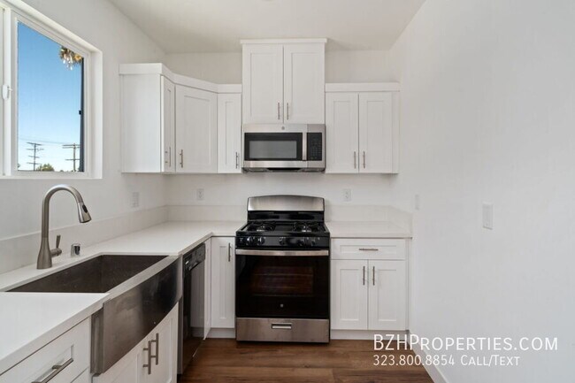 Foto del edificio - 6338 Beck Ave