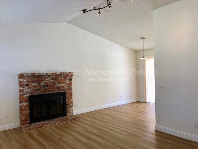 Building Photo - 2967 Terry Ave