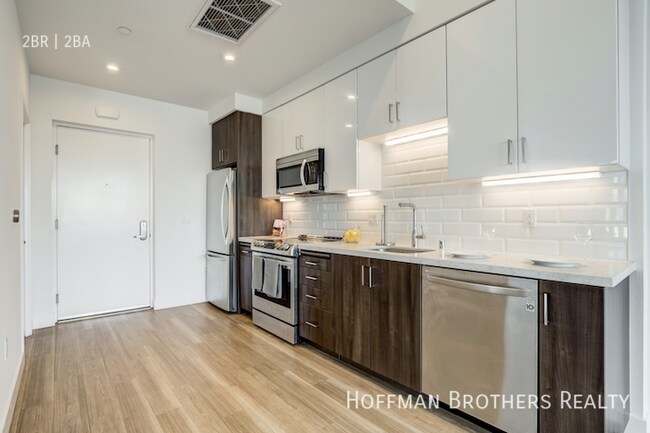 Building Photo - 535 S Kingsley Dr Los Angeles, CA 90020