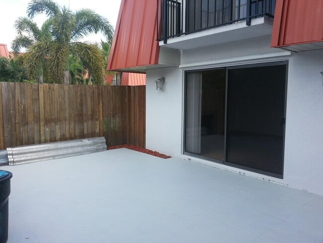 Building Photo - 3358 Meridian D Way
