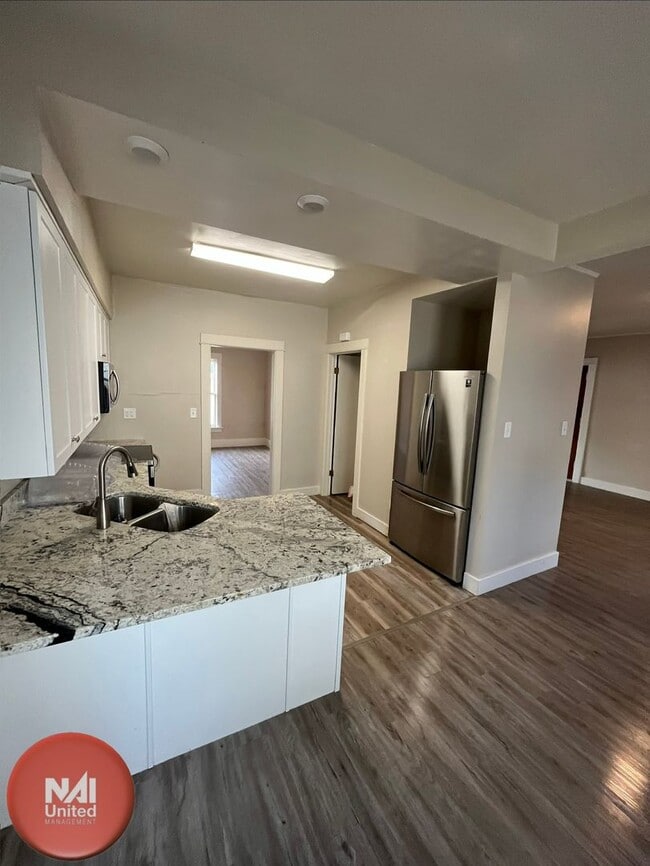 Foto del edificio - Four bedroom, two bathroom home for rent