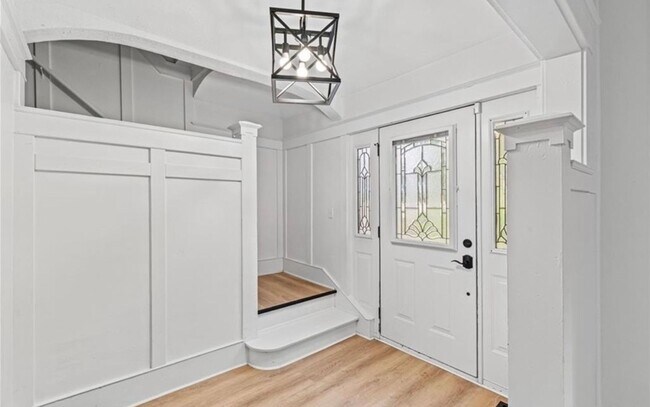 Foto del edificio - Stunning 3 Bedroom Townhome