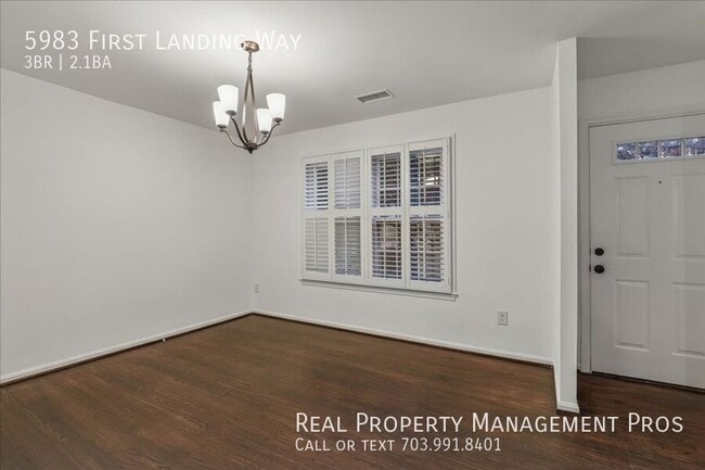 Foto del edificio - 5983 First Lndg Wy