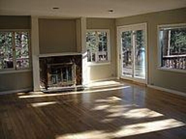 Building Photo - 6684 Marshmerry Ln