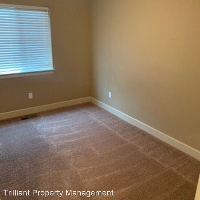 Building Photo - 3 br, 2 bath House - 5195 Lone Tree Court NE