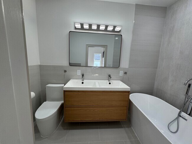 Foto del edificio - 315 25th St