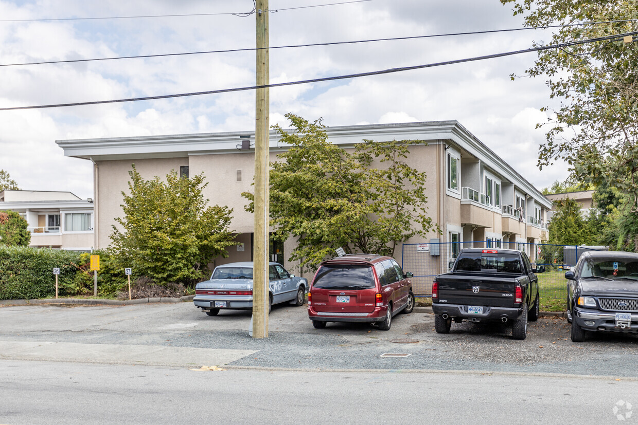 Building Photo - Southdale Manor I&II