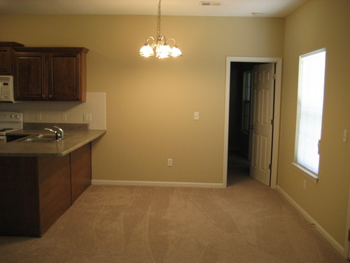 Building Photo - 4930 Breckenridge Ave