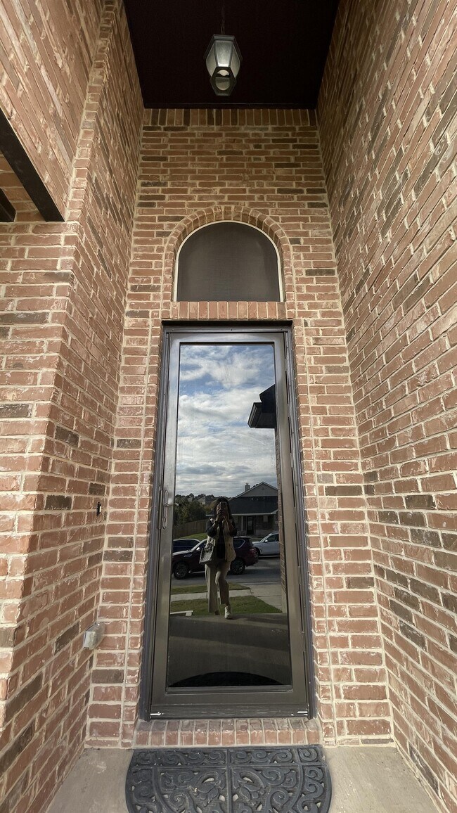 Foto del edificio - 6201 Morganite Ln