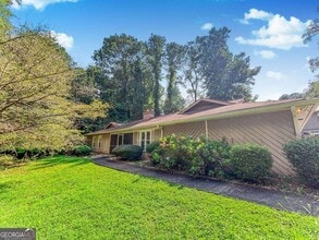 Building Photo - 2026 N Cove Ct