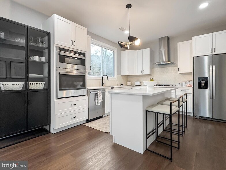 Photo - 6621 Hallwood Avenue Unit