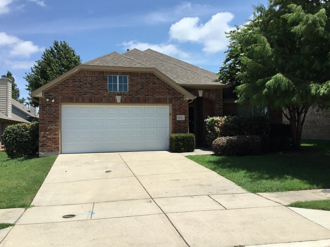 Foto principal - 2029 Michelle Creek Drive