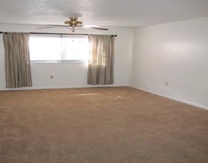 Bedroom - Oakwood Trace Apartments