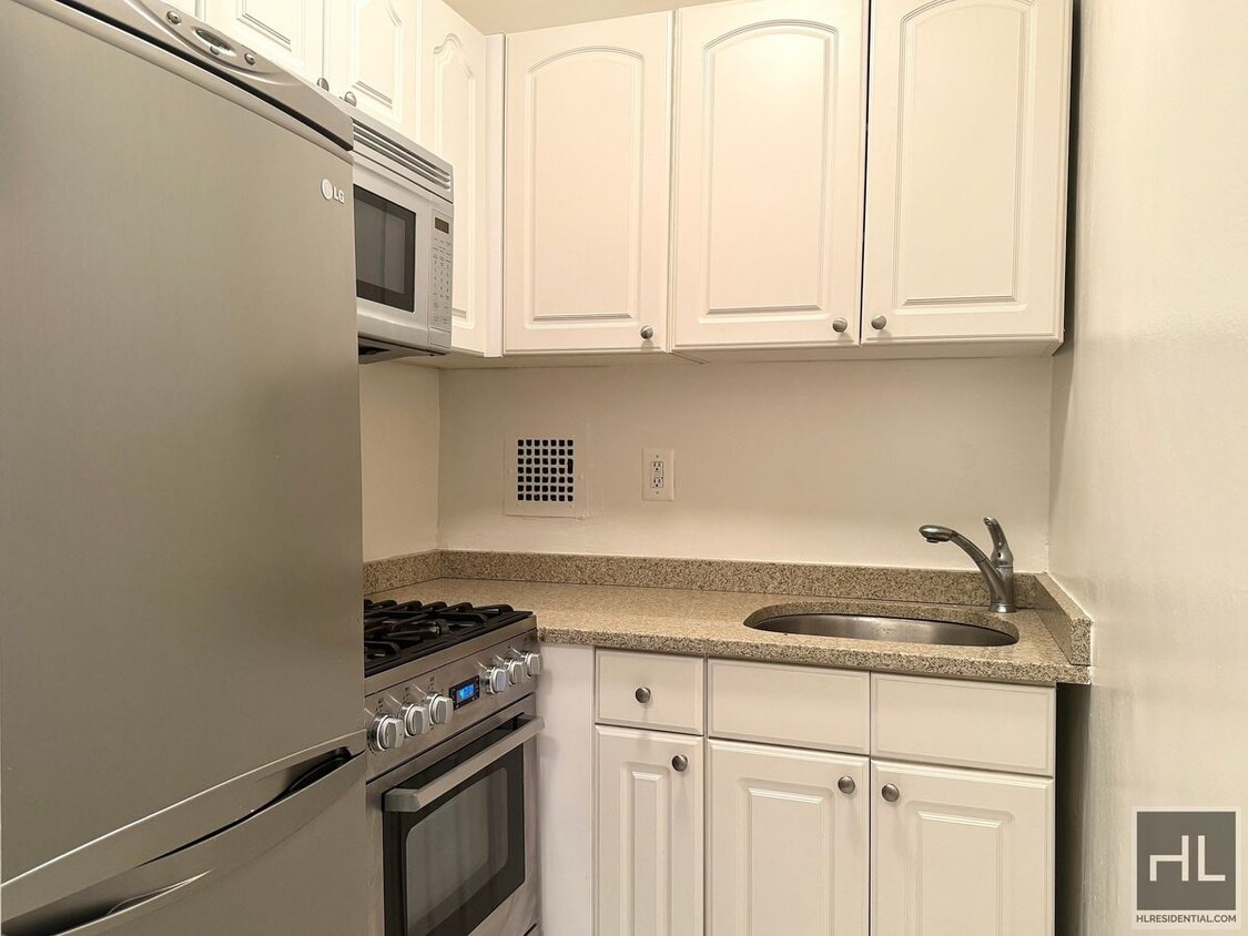 Building Photo - EAST 36 STREET