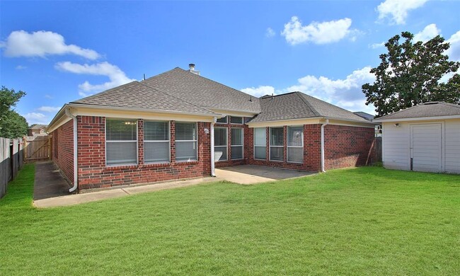 Building Photo - 16635 Spring Barker Dr