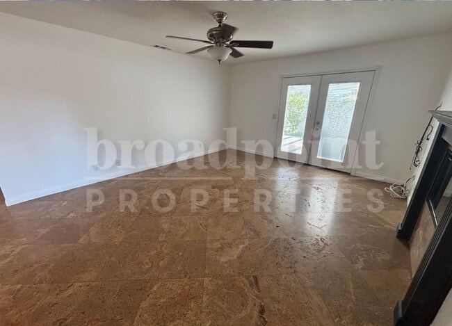 Building Photo - 1158 Corral Glen