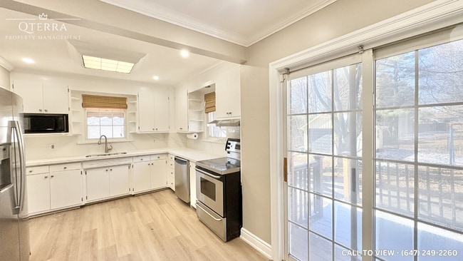 Photo du bâtiment - 1052 King St E