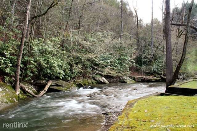 Foto del edificio - 2951 Webb Creek Rd