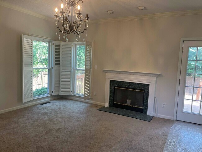 Foto del edificio - 2428 Havershire Dr