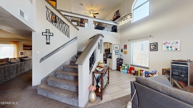Foto del edificio - 240 S Halstead Dr