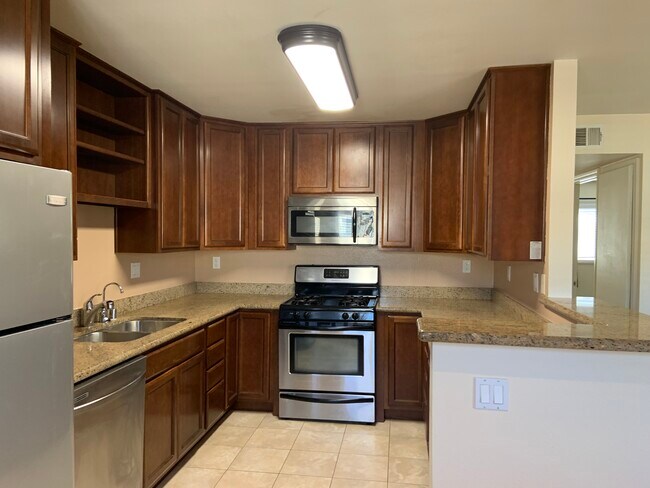 Foto del edificio - 5224 Denny Ave