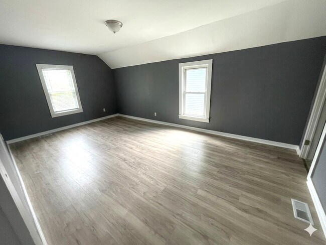 Foto del edificio - 623 E 12th St