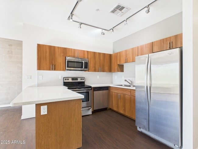 Foto del edificio - 4700 N 40th St