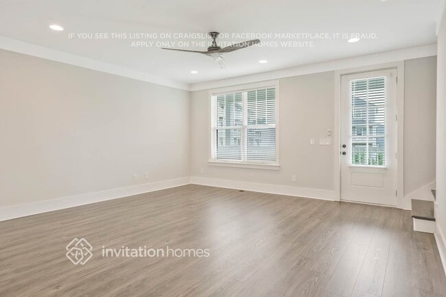 Foto del edificio - 220 Founders Ln