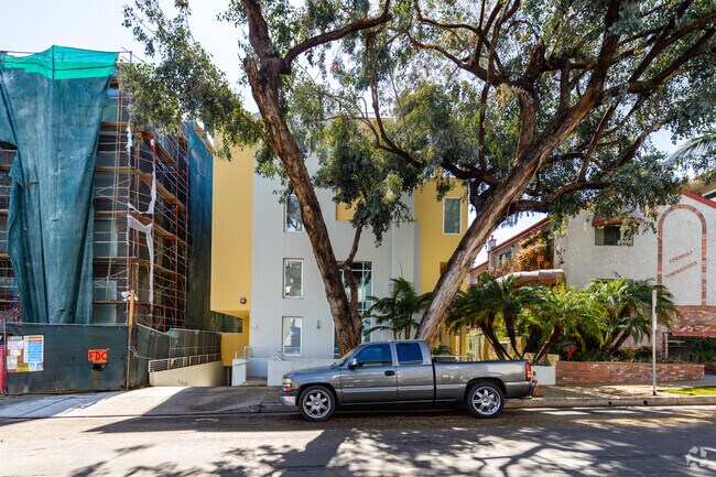 Exterior - 11628 Chenault St