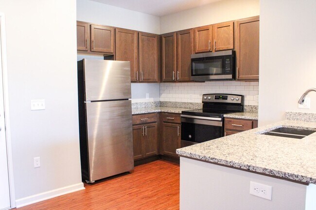 Foto del edificio - 3241 Redhawk St