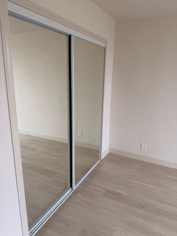 Foto del edificio - 525 N San Mateo Dr