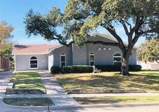 Building Photo - 1814 Woodbury