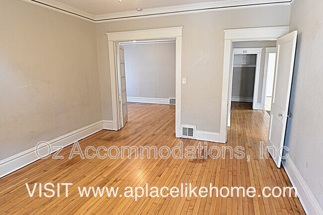 Foto del edificio - 3807 Washington St