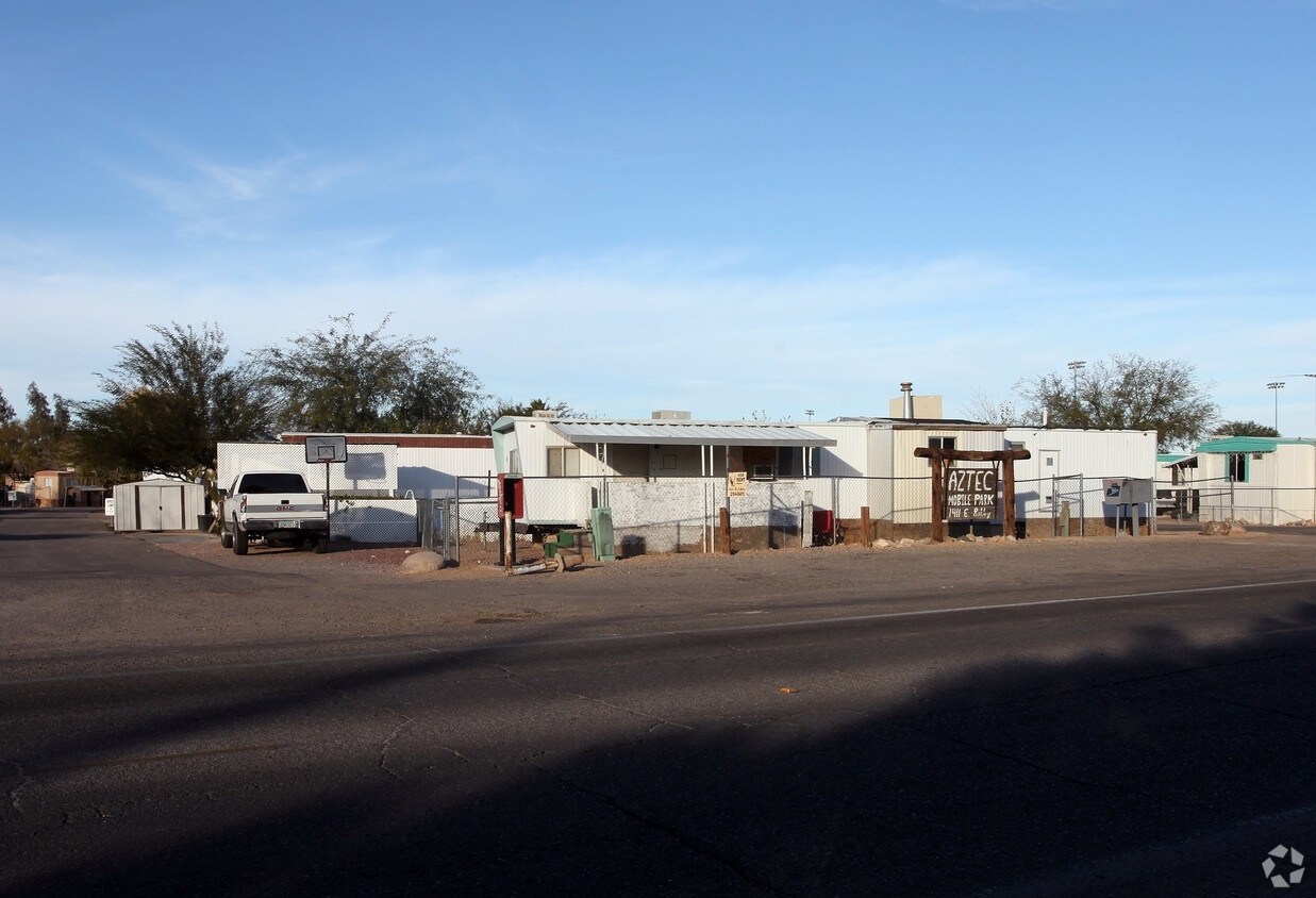 Primary Photo - Aztec Mobile Park