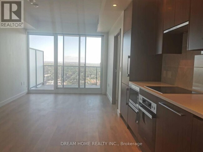 Photo du bâtiment - 85 McMahon Dr