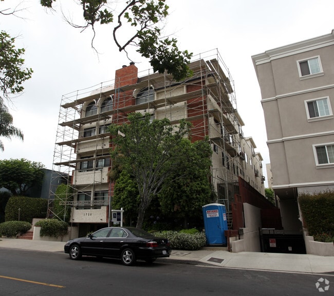 Building Photo - 1738 Federal Ave